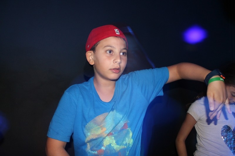 Village Camps International Summer Camp Leysin, Switzerland 2026-08-15 https://www.villagecamps.com/journals_admin/images/682-17-disco (8).jpg